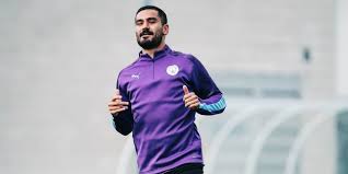 He is not only a great footballer but also a great lady with a 10/10. Sisi Lain Pesepakbola Beratnya Perjuangan Ilkay Gundogan Melawan Kesendirian Bola Net