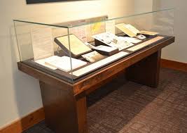 Zone Display Cases Products Table Cases Museum Quality Display Cases Museum Display Cases Museum Displays Jewelry Store Design