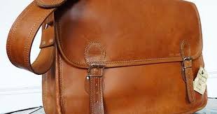 Sacoche Cuir Vintage Besace Cartable Ru00e9tro Sac Marque Paul Marius Taille L Qui A Trouvu00e9 Son Nouveau Sac Pour Le Travail Sacoche Cuir Sac Cuir Vintage