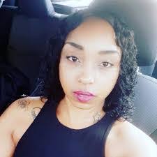 Shana Beasley's Instagram, Twitter & Facebook