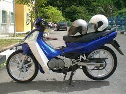 Sau khi rất thành công với chiếc xipo 110 thì đến năm 1998, hãng xe suzuki malaysia tiếp tục tung ra phiên bản mới, thay đổi kiểu dáng và đặc biệt nâng cấp máy lên thành 120cc, côn tay với hộp số 6 cấp đầy uy lực tốc độ. Vampirebaratdancina Suzuki Rg Sport 110 Wikipedia Suzuki Rg Sport 110 Second Hand Motorcycles For Sale