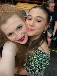 Red eyes, antics and a bit of Wolfgang🥂