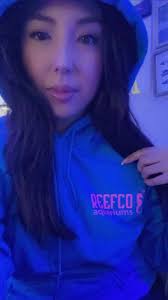 A hoodie this cute deserves a selfie! Thanks so much @reefco_nj ! , •, •,  •, •, •, #reefco #followthewhale #kessil #tritonreef #reefgirls #anemone  #reefchicks #reeftank #saltwateraquarium #minireef ...