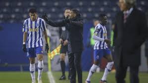 O árbitro da partida interrompeu prontamente o. Fc Porto So Tem 19 Disponiveis Para Amanha Fc Porto Jornal Record