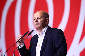 Seit juli 2009 ist er mitglied des europäischen parlaments (2014). Scholz Missbilligt Wahl Von Afd Politiker Zum Stadtratsvorsitzenden