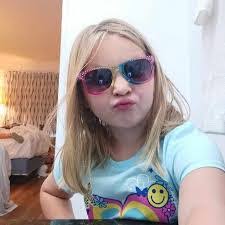 Terra Mitchell's Instagram, Twitter & Facebook