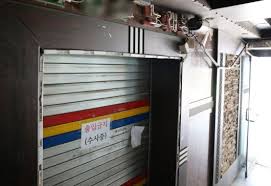 인천경찰청은 이날 오후 신상 공개 심의위원회를 열고 최근 살인 및 사체손괴·유기 등 혐의로 구속한 허민우(34)씨의 이름·나이·얼굴 사진을 공개했다. Hizbmfov5y7qpm