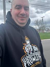 Let's see your prowlers gear today guys ALNANNNA! LATVAVVZNVAVa VNNNANN  PROWLERS PORT ORT HURON HURON
