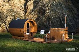 Fass Sauna Und Badetonne Im Freien Sauna Im Garten Gartensauna Saunafass