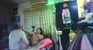 Tourist get Fucked by a Thai Ladyboy in her Room watch online