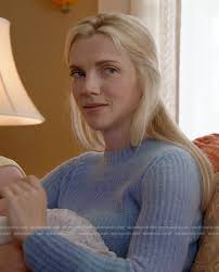 Sylvie Brett Outfits & Fashion