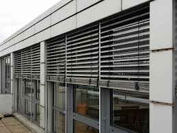 Die vielfalt beginnt bereits bei den unterschiedlichen lamellenbreiten. Aussenjalousien Bzw Raffstoren Jalousien Fur Aussen Als Sonnenschutz Und Blendschutz