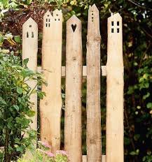 Dekorative Holzlatten Z Une Buch Von Alice R Gele Topp Terrassenideen Gestaltung Gartenideen Gartendesign Diy Fence Garden Design Diy Garden