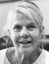 Donna Bemis's Instagram, Twitter & Facebook