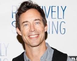 The Flash' Pilot Cast — Tom Cavanagh as Harrison Wells : r/FlashTV