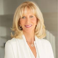 Carolyn Gable's Instagram, Twitter & Facebook