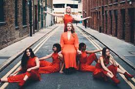 Release date march 30, 2018. Freya Ridings Premieres New Music Video For Castles Pm Studio World Wide Music News