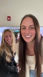 Shannon Dore's Instagram, Twitter & Facebook