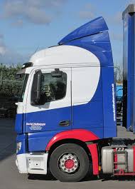 Pin By عماد مصطفي On Mp4 In 2020 Mercedes Truck Mercedes Built Truck