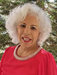 Professoras que marcaram a história do DF recebem prêmio nesta segunda