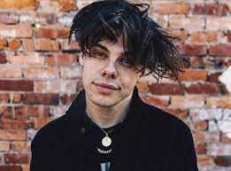 Dominic richard harrison (born 5 august 1997), known professionally as yungblud (stylized in all caps), is an english singer, songwriter, and actor. Yungblud Age Height Biography Girlfriend Family Net Worth More