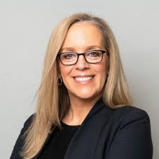 Amanda Eckhardt's Instagram, Twitter & Facebook