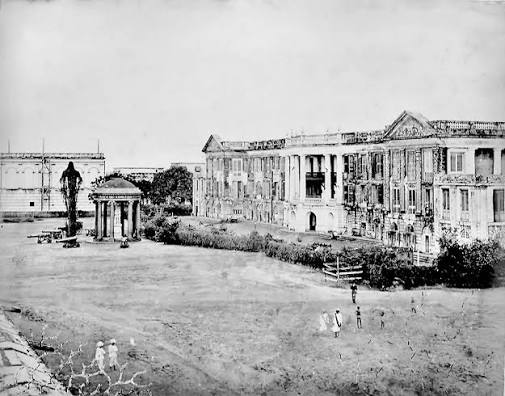 Historical photo of Fort House and Cornwallis Statue in Fort St George, Madras