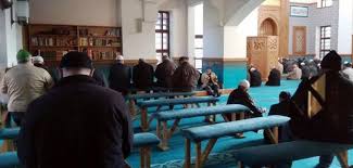 Diyanet Ten Camilerdeki Sabit Oturaklar Ile Ilgili Kesin Karar Islam Ve Ihsan