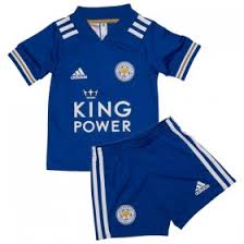 Emile william ivanhoe heskey (* 11.januar 1978 in leicester) ist ein ehemaliger englischer fußballspieler mit antiguanischen wurzeln. Leicester City Trikot Leicester City Fan Artikel Leicester City Fanshop Online Trikotsatz Fussball