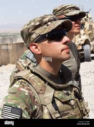 Left right u s army sgt hi-res stock photography and images