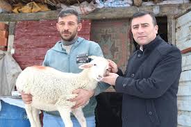 15% off razer iskur gaming chair models $424. Afyon Da Yasayan Selami Goktas Turkiye Is Kurumu Iskur Facebook