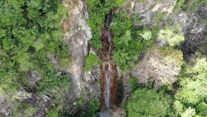 The path to gunung jerai is really steep and narrow, while nearly the corner, the road sign advice every car to make a hon before cross the steep corner. Relaxed Hikers Carla S Waterfall Facebook