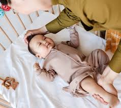 Baby Won't Sleep? How Water Can Calm Bedtime Meltdowns