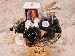 Pada majlis itu juga, dynas menerima tujuh dulang hantaran termasuk mas kahwin rm1001, wang hantaran rm30,000 beserta set barangan kemas serba satu dari pengantin lelaki. Ini Jawapan Disebalik Maksud Hantaran Serba Berdiri Hantaran Serba Satu Pesona Pengantin