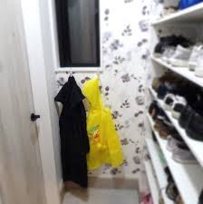 折れないドライヤーの収納も カッパ干す場所も ハンガークリップが便利 目指せフレンチシック オシャレな家づくり オシャレな家 収納 収納 アイデア