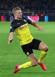 Erling haaland goal vs psg: Christmas Crackers 1 Erling Haaland Decimates The Psg Net