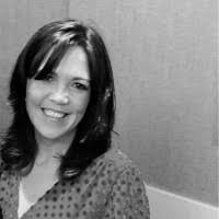 Mari Robertson's Instagram, Twitter & Facebook