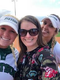 Donna Burnett‏ (‎@donnasburnett)