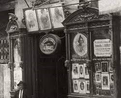 Estudio De Julio Derrey En Bajada De San Francisco Junto Al Ateneo Valencia Antigua Viejitos