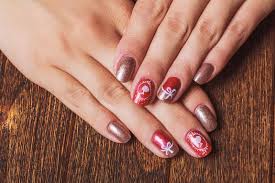 We're making christmas nail art easy for 2017. Christmas Nails 15 Festive Nail Designs For Inspiration Salon Iris