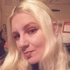 Candi Gilbert's Instagram, Twitter & Facebook