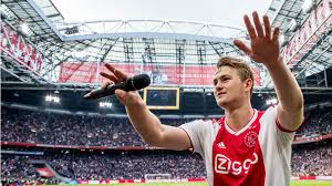Matthijs de ligt (dutch pronunciation: Doch Nicht Barca United Millionen Bringen Matthijs De Ligt Ins Grubeln Goal Com