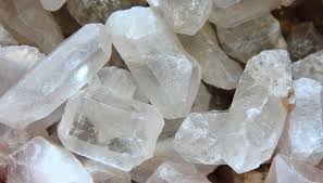 Clear Quartz Increases Patience And Perseverance While It Imparts A Greater Ability To Laugh Love And Live L Rose Quartz Healing Reiki Crystals Clear Quartz