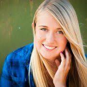 Kira Carlson's Instagram, Twitter & Facebook