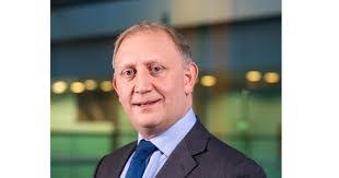 Douglas Mckeever's Instagram, Twitter & Facebook