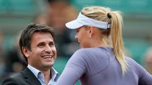 Roger federer und seine frau mirka sind seit bald 20 jahren ein paar. Fabrice Santoro Praises Roger Federer And About Sharapova