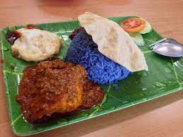 Famous for their nyonya laksa, mee siam, taukua rojak. Blue Rice With Chicken Rendang Picture Of Donald And Lily S Melaka Tripadvisor