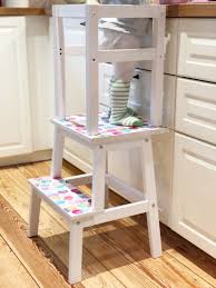 Kinderhochstuhl Bauen Ein Interessantes Diy Projekt Fur Eltern In 2020 Kinderhochstuhl Stuhle Ikea Hocker