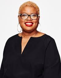 Esther Mun's Instagram, Twitter & Facebook