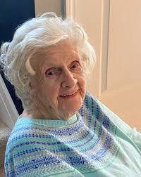 Maggie Stinson's Instagram, Twitter & Facebook